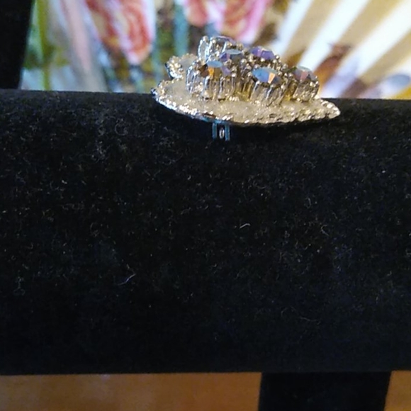 Brooch ✨ - Picture 4 of 4